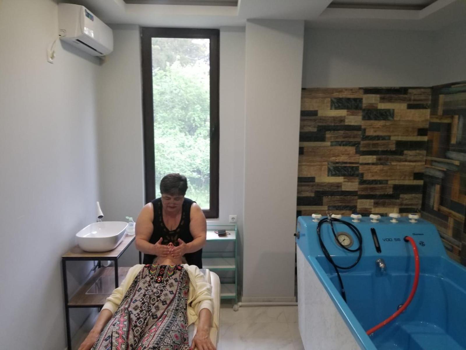 Vita Gardenia Hotel Tskaltubo Ngoại thất bức ảnh