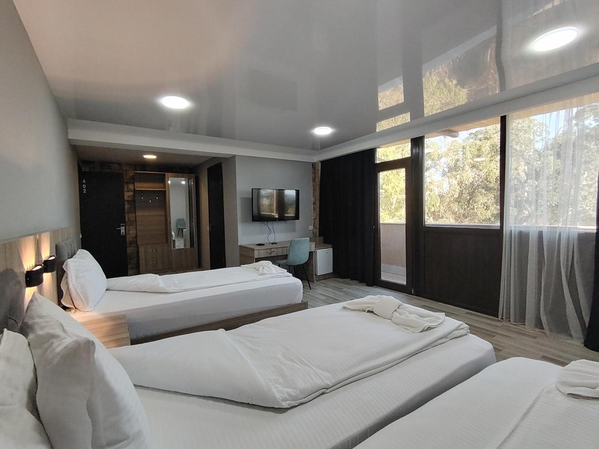 Vita Gardenia Hotel Tskaltubo Ngoại thất bức ảnh